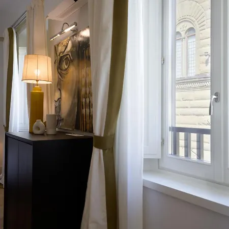 Aparthotel Tornabuoni Collection Residenza D'epoca Florence
