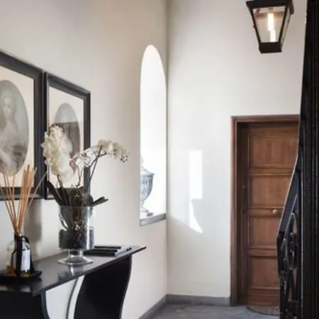 토르나부오니 스위트 콜렉션 레지덴자 데포카 아파트호텔 4*