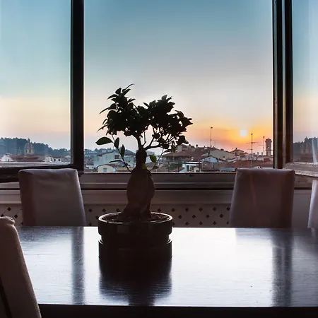 토르나부오니 스위트 콜렉션 레지덴자 데포카 아파트호텔 4*