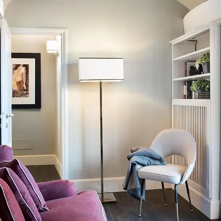 Lejlighedshotel Tornabuoni Collection Residenza D'epoca 2*